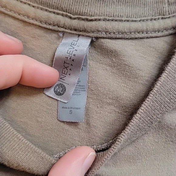 Next Level Apparel Oklahoma Buffalo Graphic Tee - Taupe & Black - Picture 2 of 2